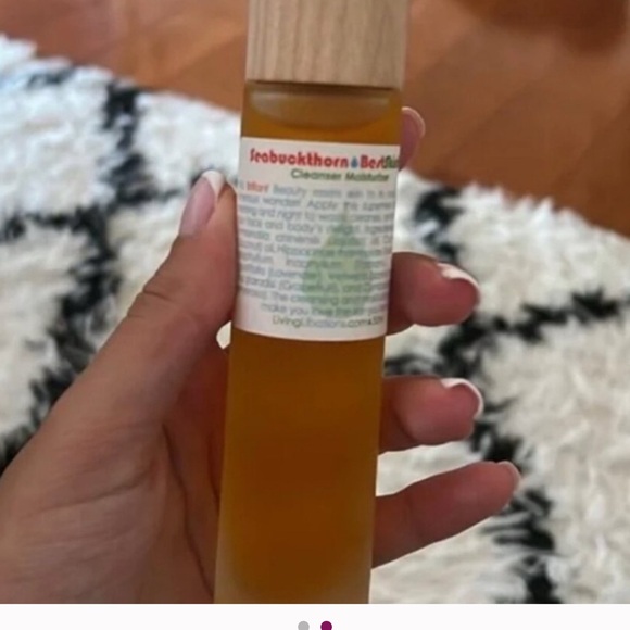 Living Libations Seabuckthorn Cleanser Moisturizer - Picture 2 of 2